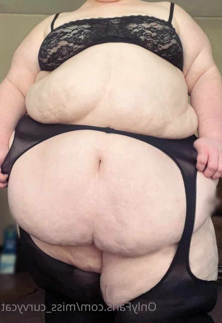 Miss Curvycat [ miss_curvycat ] Onlyfans leaked photo 3003413 on Hotleaks.tv