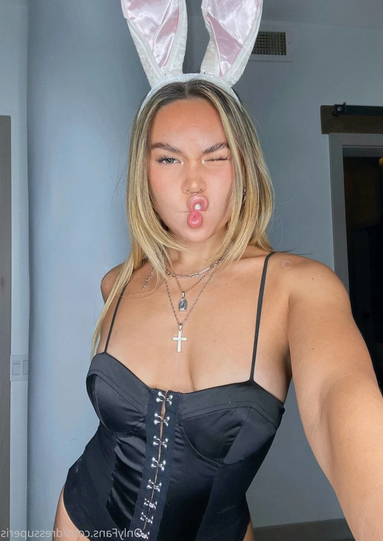 dress up eris [ dressuperis ] Onlyfans leaked photo 333034 on Hotleaks.tv