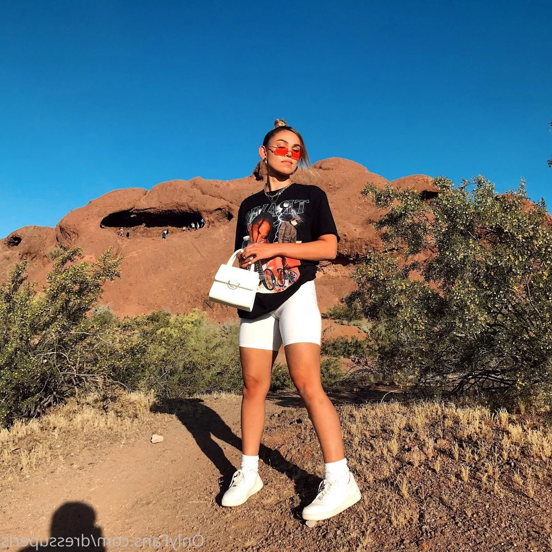 dress up eris [ dressuperis ] Onlyfans leaked photo 333151 on Hotleaks.tv