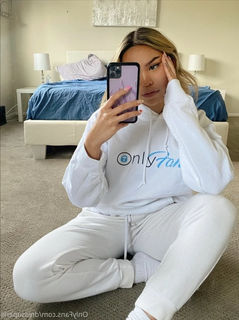 dress up eris [ dressuperis ] Onlyfans leaked photo 333403 on Hotleaks.tv