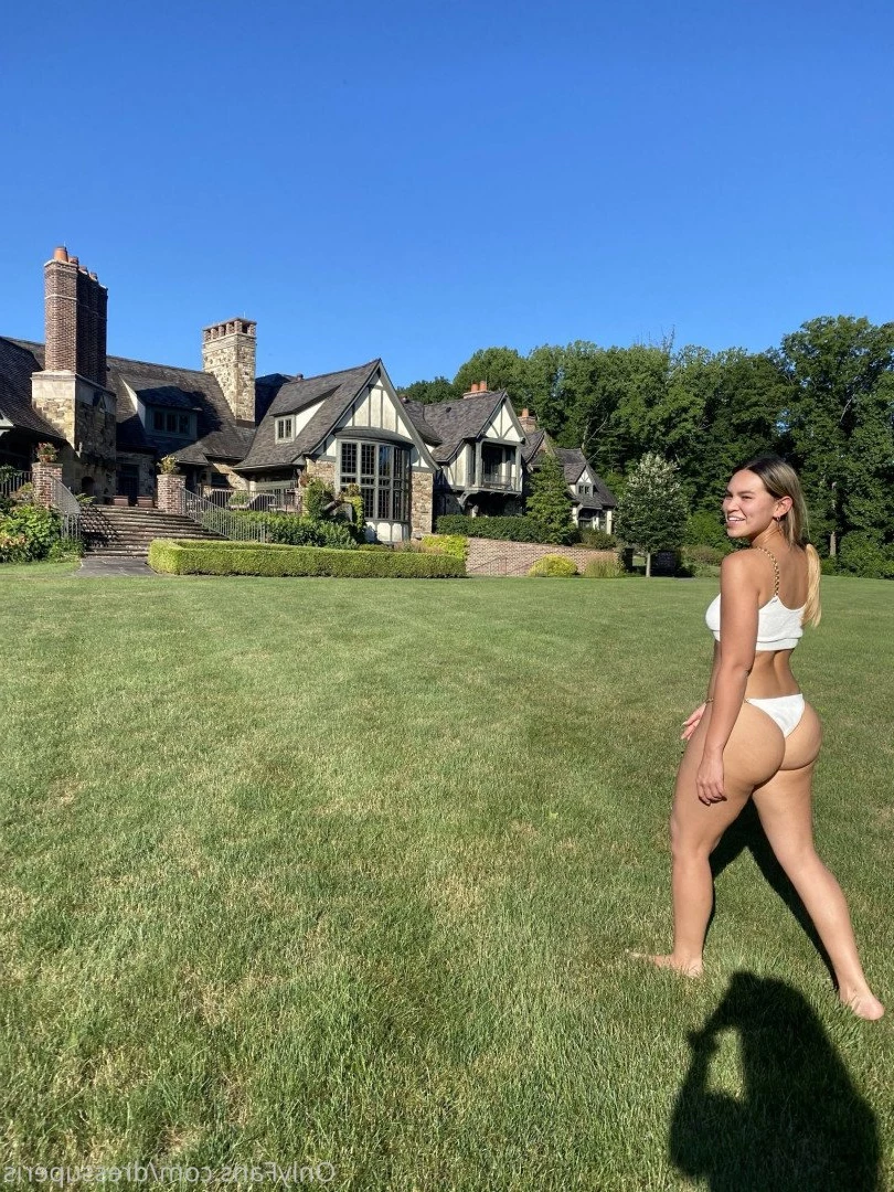 dress up eris [ dressuperis ] Onlyfans leaked photo 333455 on Hotleaks.tv