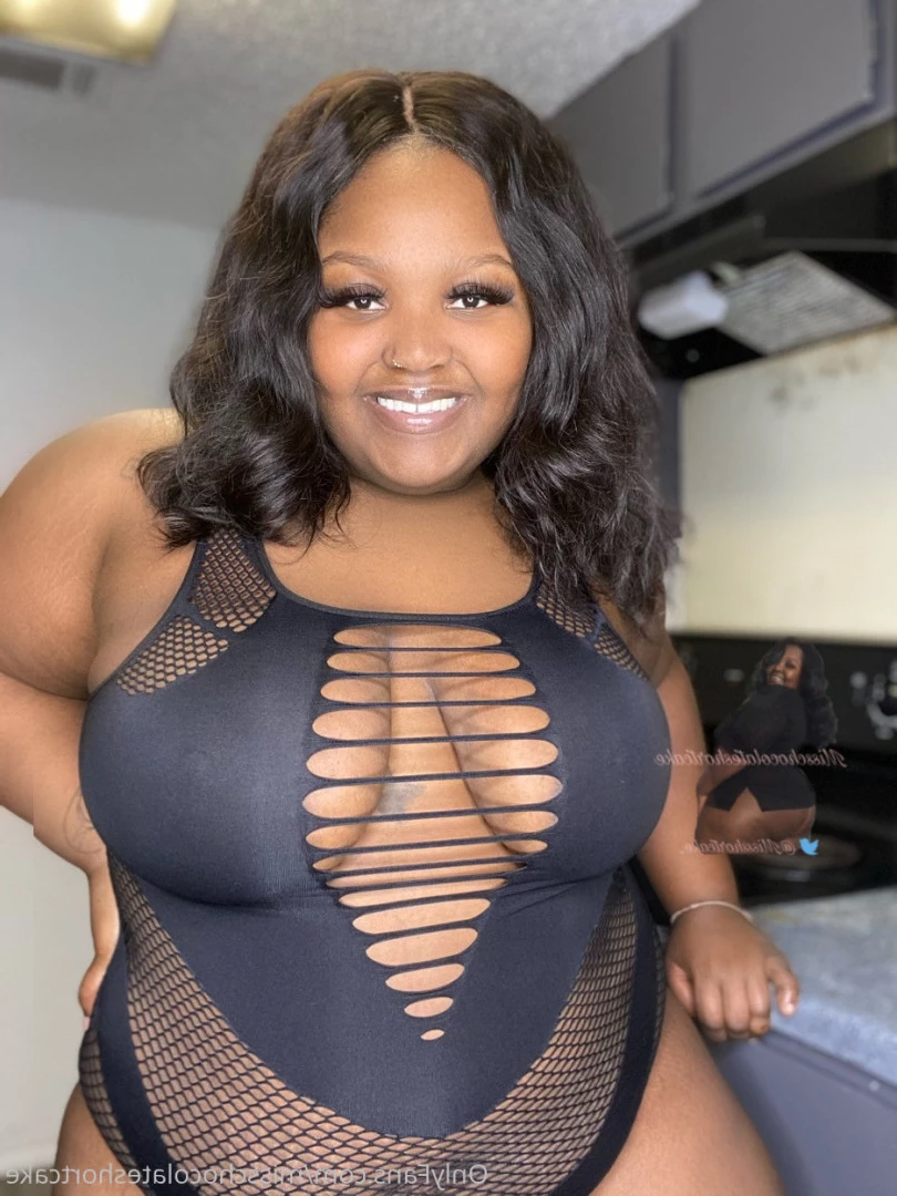 Big Fine ShortCake 🍰 [ misschocolateshortcake ] Onlyfans leaked photo 5945423 on Hotleaks.tv