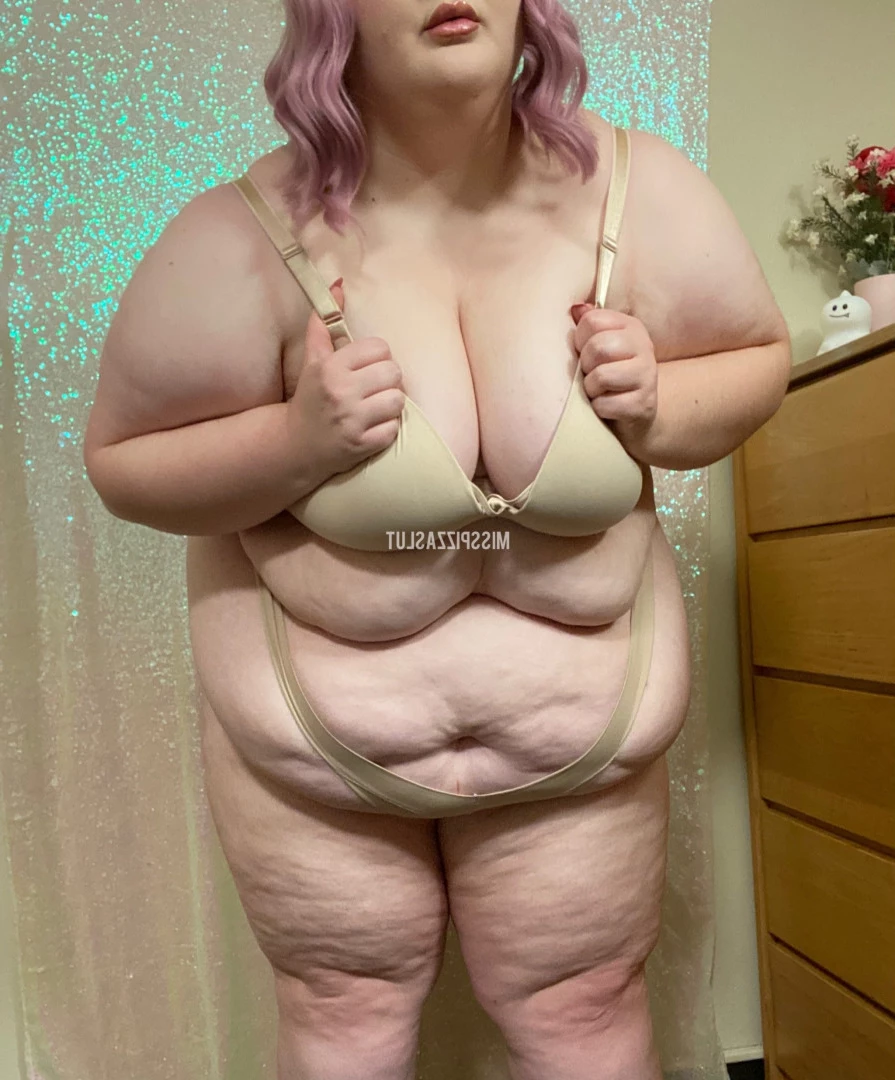 Ange 💕 fluffy ssbbw 💕 [ misspizzaslut ] Onlyfans leaked photo 5852820 on Hotleaks.tv