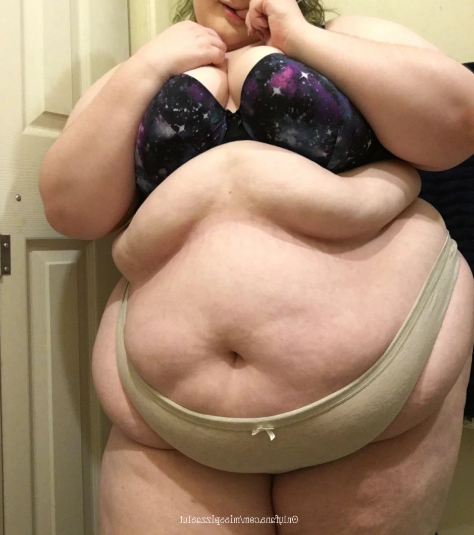 Ange 💕 fluffy ssbbw 💕 [ misspizzaslut ] Onlyfans leaked photo 5853059 on Hotleaks.tv