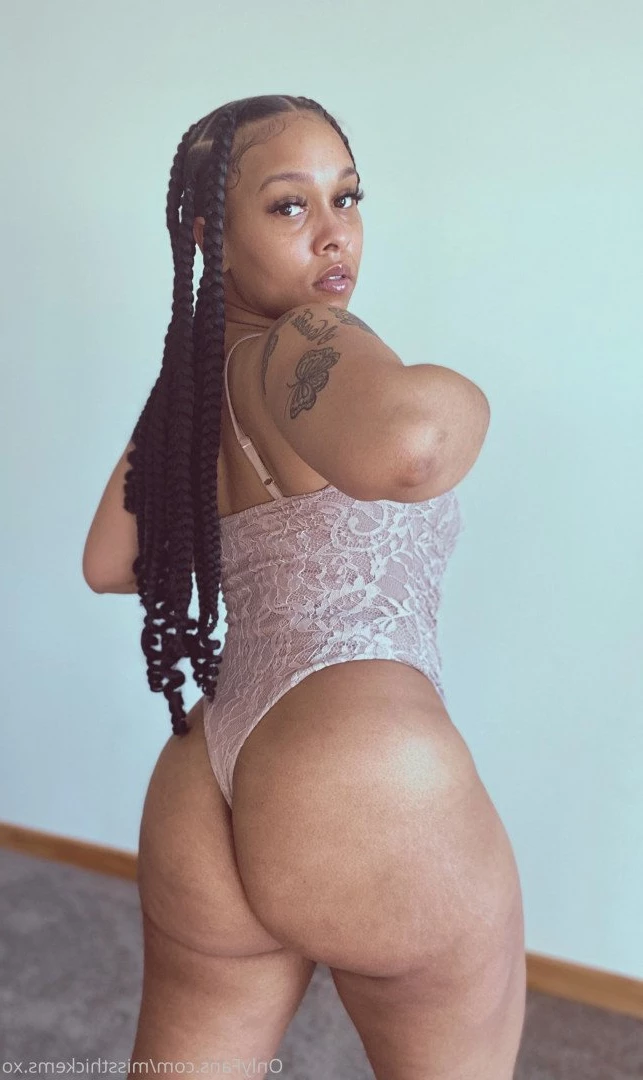 Vana [ missthickems.xo ] Onlyfans leaked photo 3048310 on Hotleaks.tv