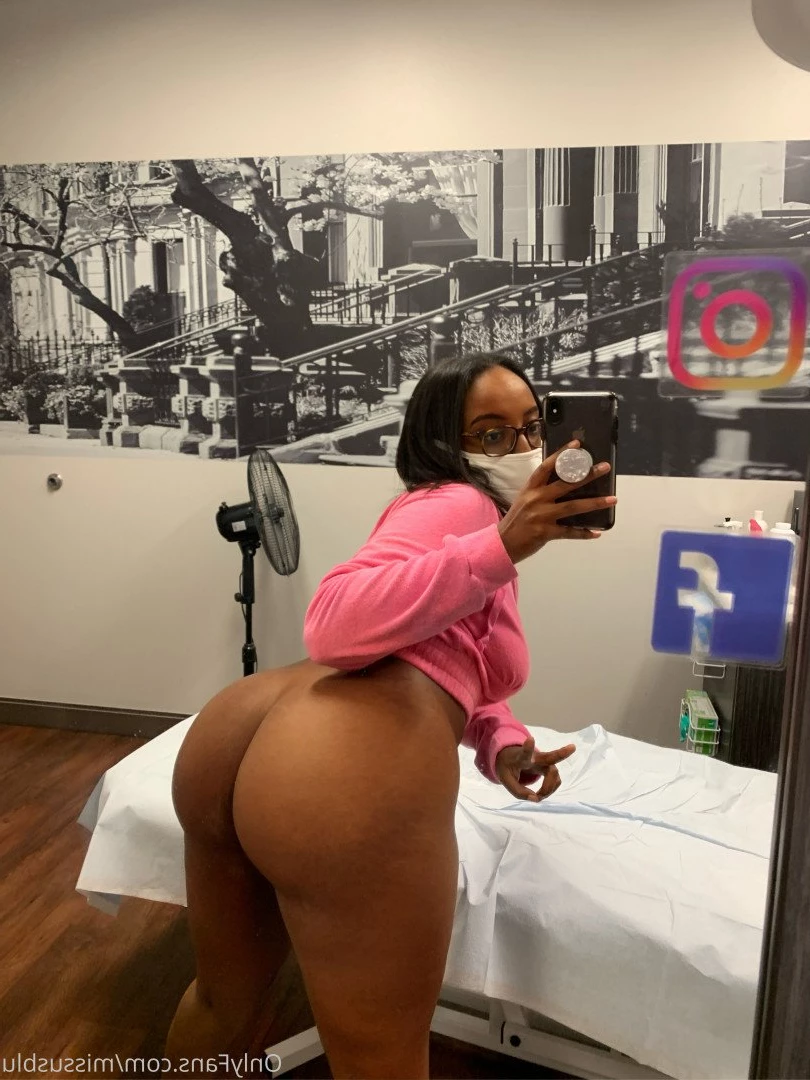 Juicy Butt Queen [ missusblu ] Onlyfans leaked photo 2892734 on Hotleaks.tv