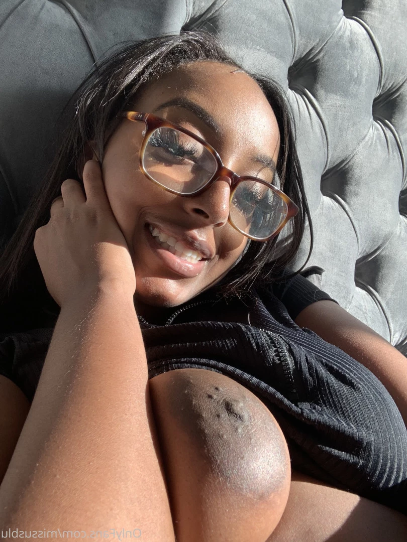 Juicy Butt Queen [ missusblu ] Onlyfans leaked photo 10331349 on Hotleaks.tv