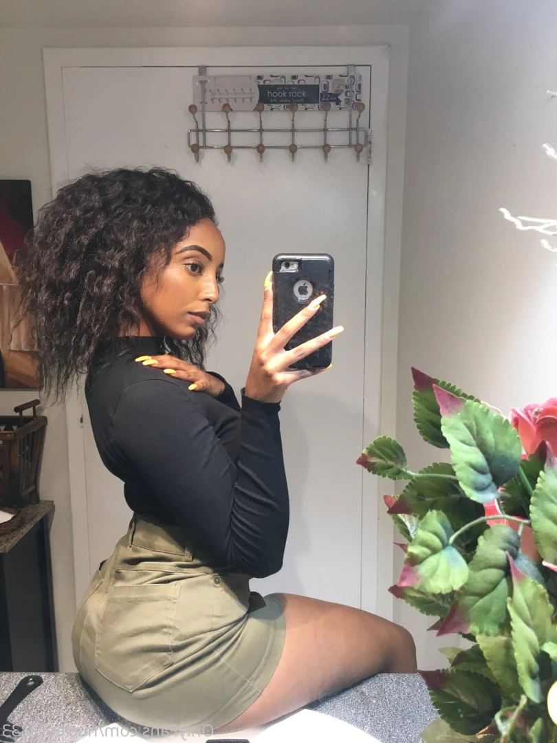 Juicy Butt Queen [ missusblu ] Onlyfans leaked photo 10331395 on Hotleaks.tv
