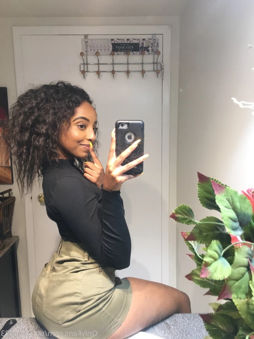 Juicy Butt Queen [ missusblu ] Onlyfans leaked photo 10331508 on Hotleaks.tv