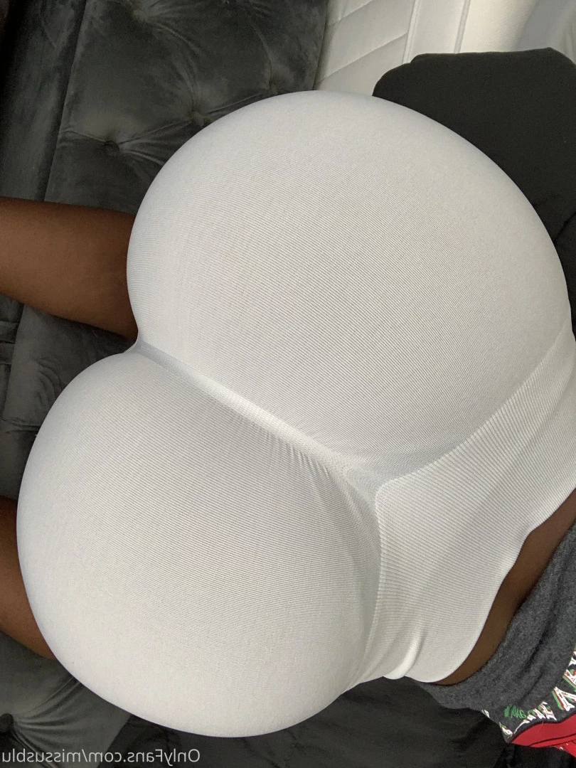 Juicy Butt Queen [ missusblu ] Onlyfans leaked photo 10331545 on Hotleaks.tv
