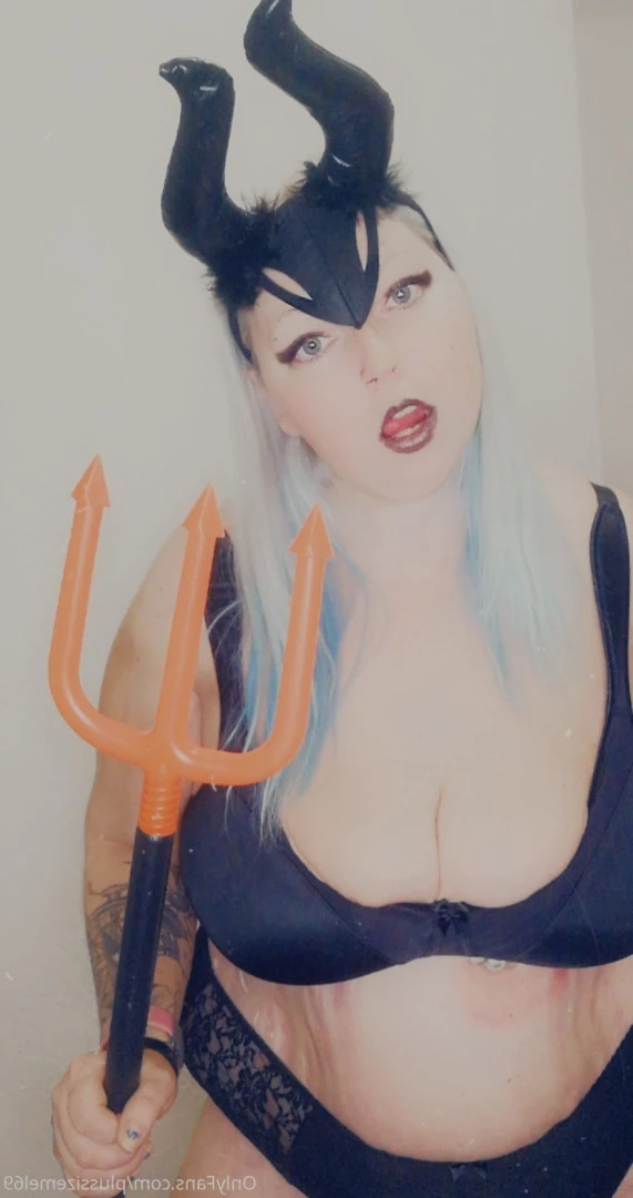 😈 Mistress Mel 😈 NEW GG CONTENT [ mistressmel1 ] Onlyfans leaked photo 9784983 on Hotleaks.tv