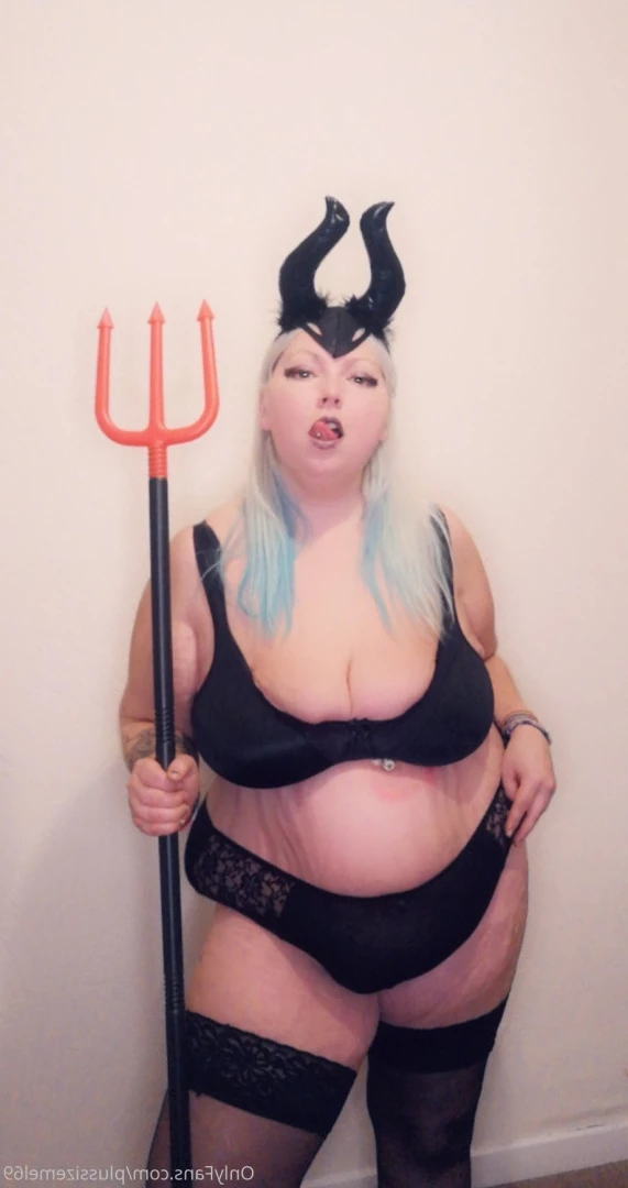 😈 Mistress Mel 😈 NEW GG CONTENT [ mistressmel1 ] Onlyfans leaked photo 9786581 on Hotleaks.tv