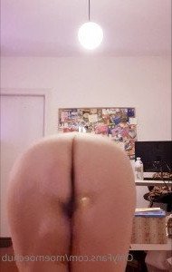 4386023