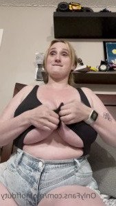 momoffduty Onlyfans leaked video 4387964 on Hotleaks.tv