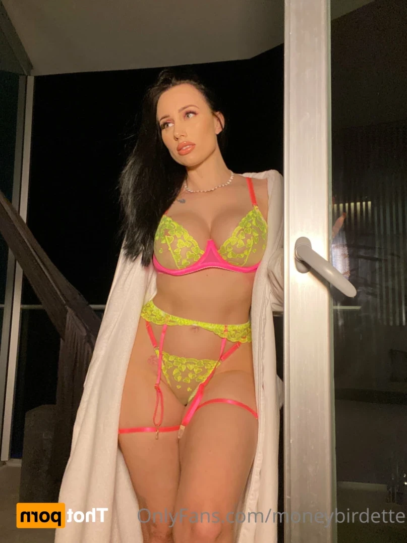 Dara (Moneybirdette) [ moneybirdette ] Onlyfans leaked photo 14198309 on Hotleaks.tv
