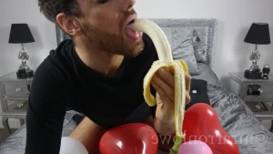 2877486