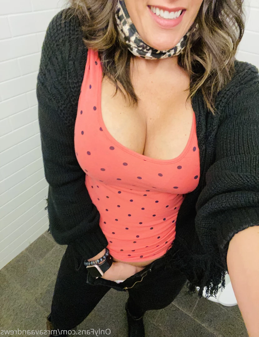 Mrs. Ava Andrews [ mrsavaandrews ] Onlyfans leaked photo 6228874 on Hotleaks.tv