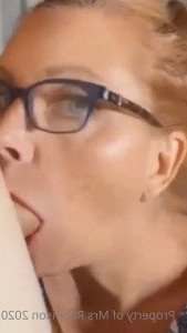 Mrs. Robinson [ mrsrobinsonvip ] Onlyfans leaked video 7775456 on Hotleaks.tv