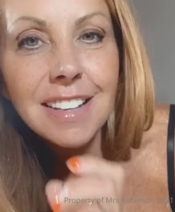 Mrs. Robinson [ mrsrobinsonvip ] Onlyfans leaked video 8888211 on Hotleaks.tv