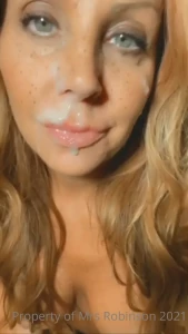 Mrs. Robinson [ mrsrobinsonvip ] Onlyfans leaked video 8888487 on Hotleaks.tv