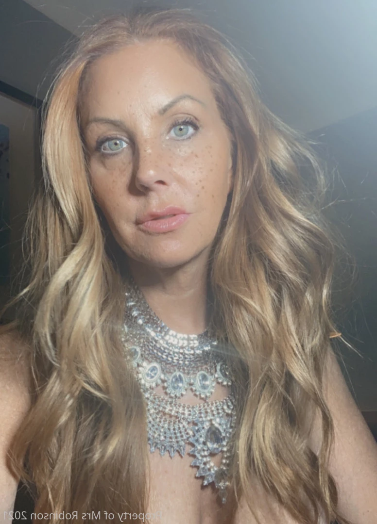 Mrs. Robinson [ mrsrobinsonvip ] Onlyfans leaked photo 10327285 on Hotleaks.tv