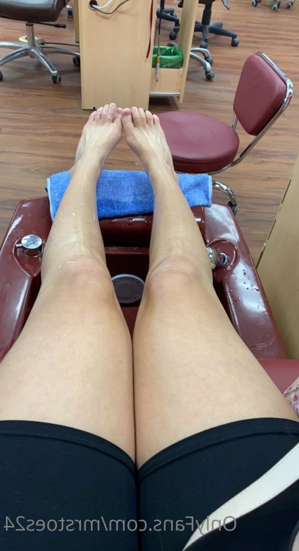 Mrs. Toes [ mrstoes24 ] Onlyfans leaked photo 2944587 on Hotleaks.tv