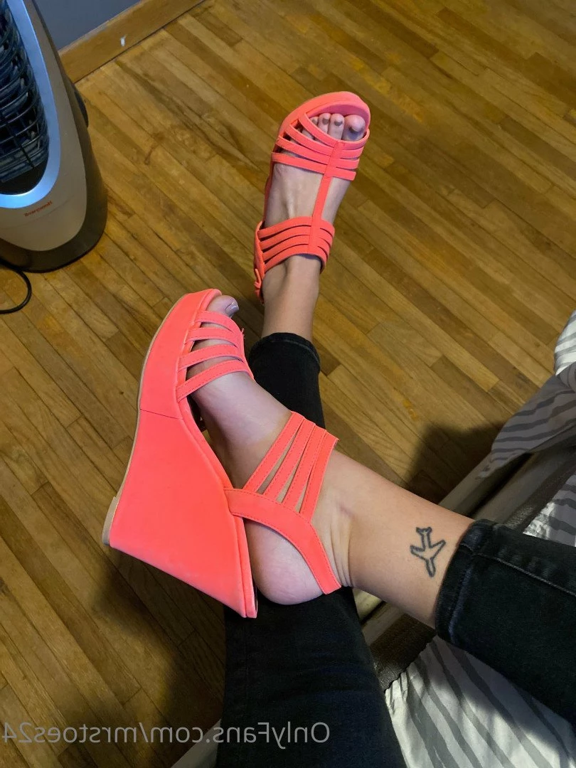 Mrs. Toes [ mrstoes24 ] Onlyfans leaked photo 2944624 on Hotleaks.tv