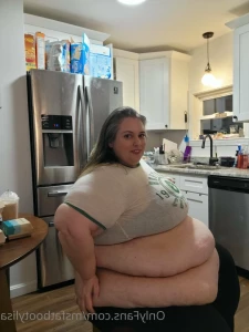 2943565
