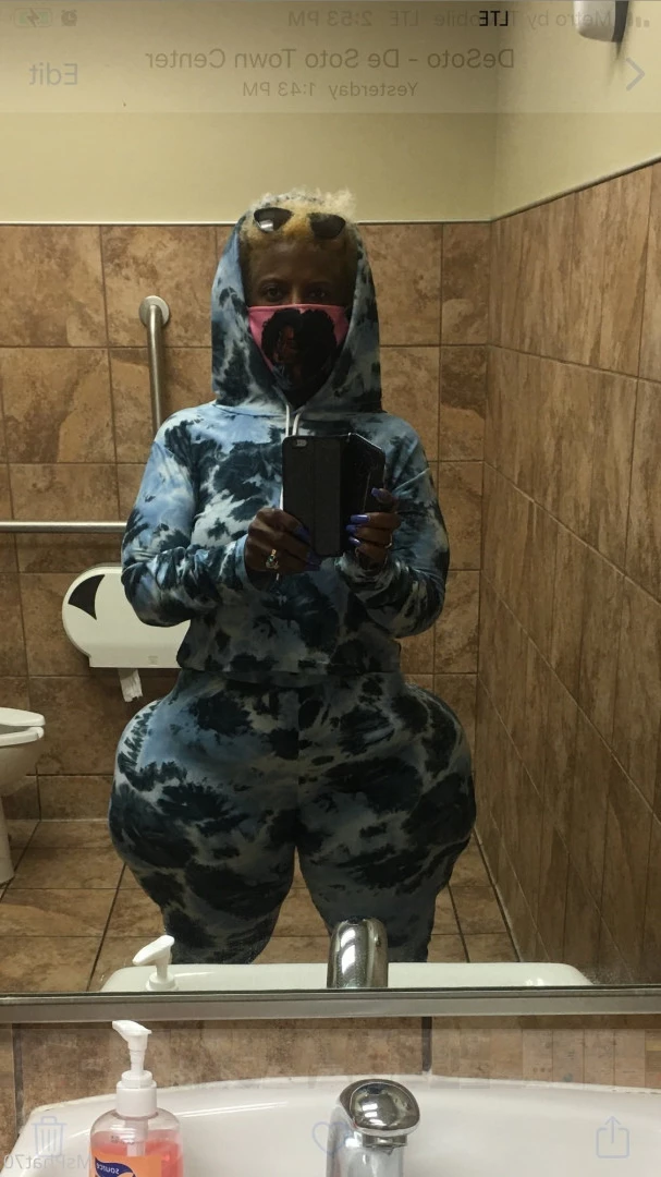 Ms Phat [ msphat70 ] Onlyfans leaked photo 5846876 on Hotleaks.tv