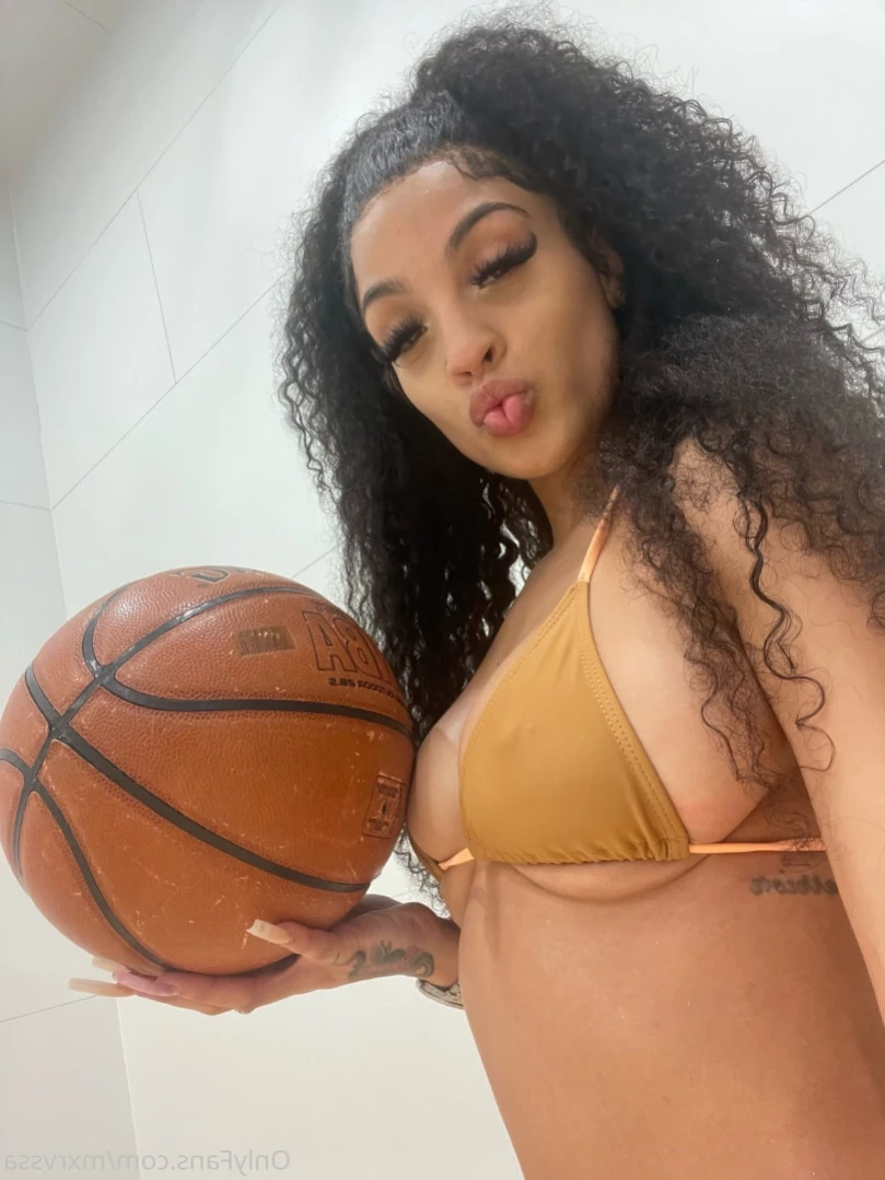 mxrvssa Onlyfans leaked photo 14179884 on Hotleaks.tv