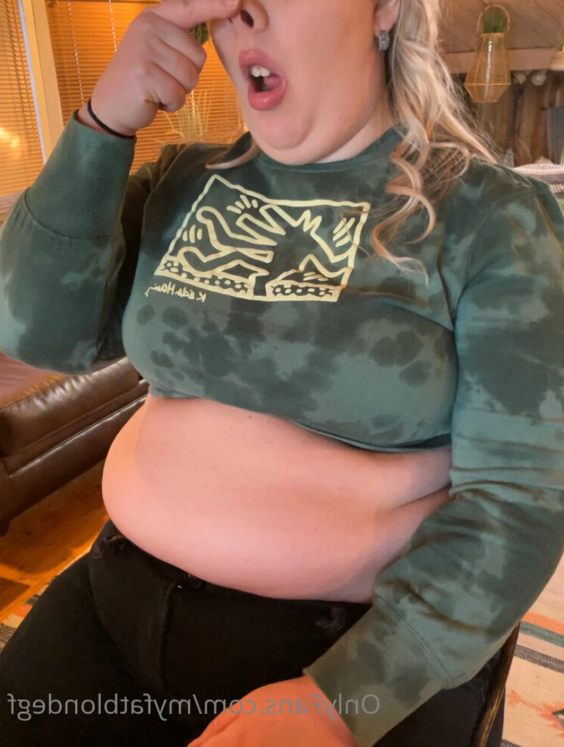 MyFatBlondeGirlfriend [ myfatblondegf ] Onlyfans leaked photo 16904942 on Hotleaks.tv