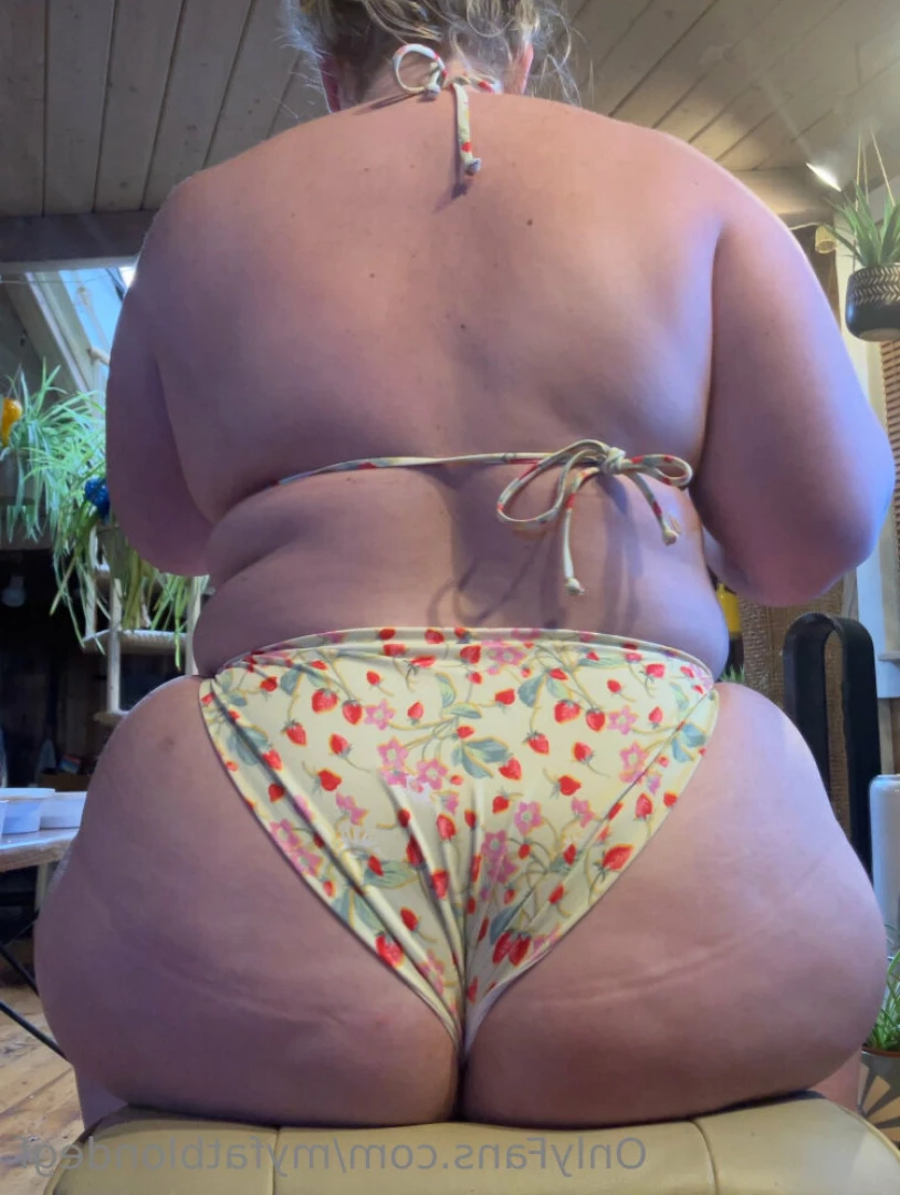 MyFatBlondeGirlfriend [ myfatblondegf ] Onlyfans leaked photo 16904945 on Hotleaks.tv