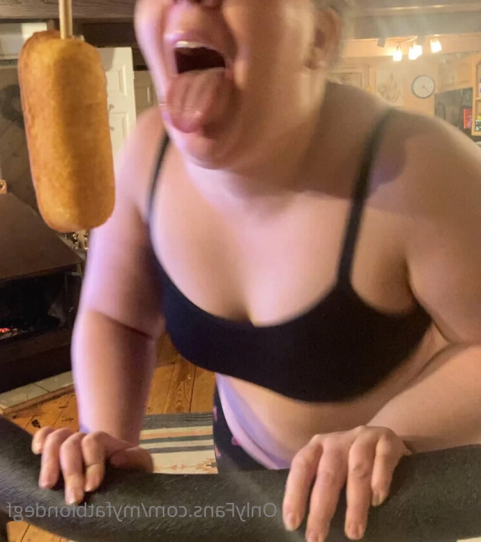 MyFatBlondeGirlfriend [ myfatblondegf ] Onlyfans leaked photo 16904947 on Hotleaks.tv