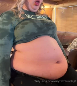 MyFatBlondeGirlfriend [ myfatblondegf ] Onlyfans leaked video 18294335 on Hotleaks.tv