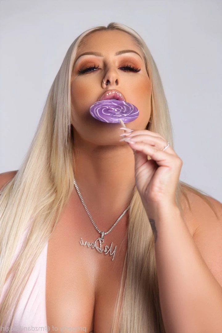 Mz.Dani [ mzdanibadgirl ] Onlyfans leaked photo 3252404 on Hotleaks.tv