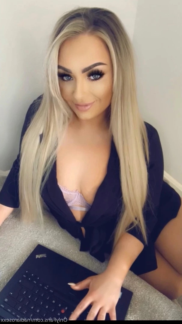 𝘍𝘪𝘭𝘵𝘩𝘺 34𝘌 𝘔𝘐𝘓𝘍 [ nadia.rose ] Onlyfans leaked photo 9772087 on Hotleaks.tv
