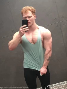 5732795