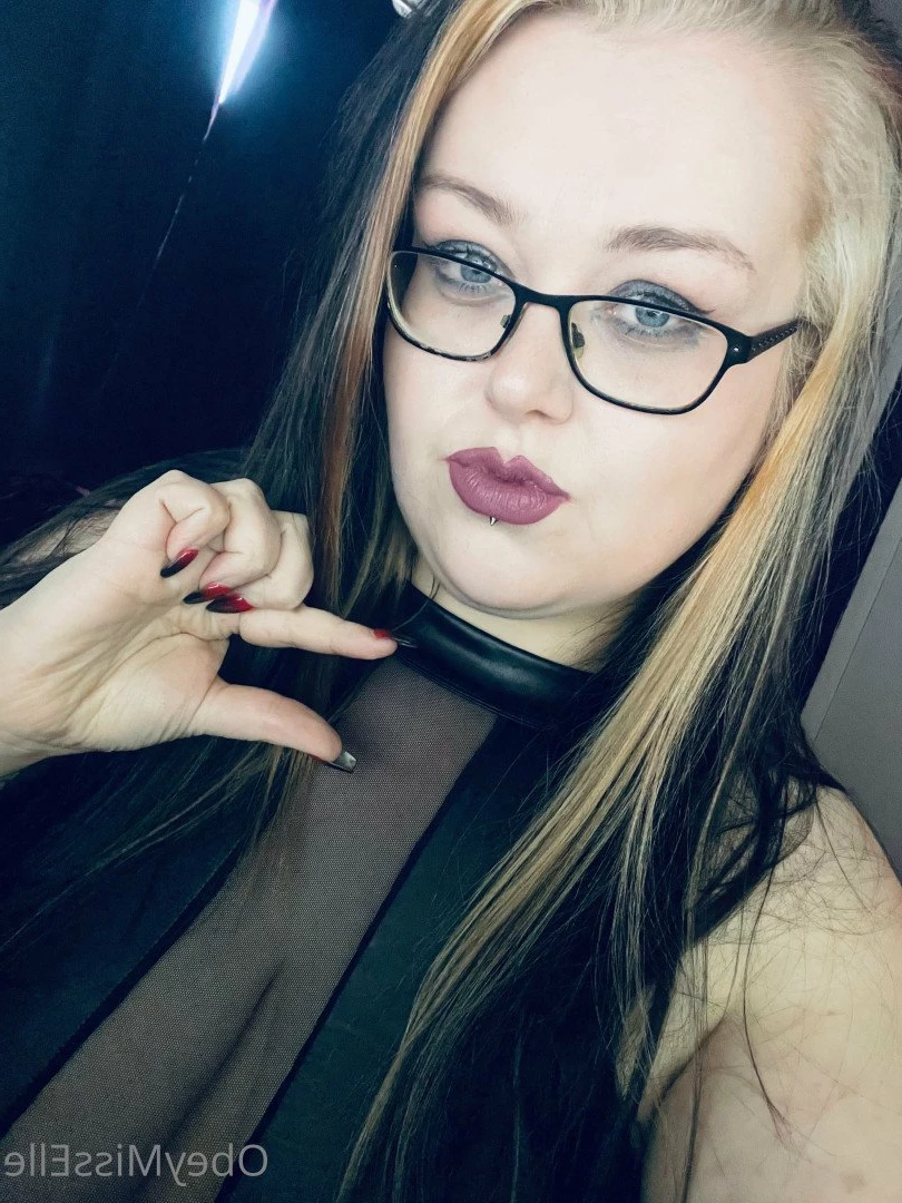 👑 Elle 👑 [ obeymisselle ] Onlyfans leaked photo 3219892 on Hotleaks.tv