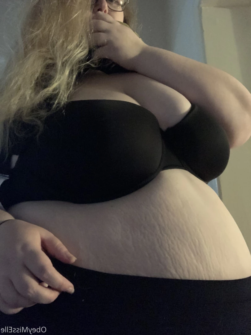👑 Elle 👑 [ obeymisselle ] Onlyfans leaked photo 9758057 on Hotleaks.tv
