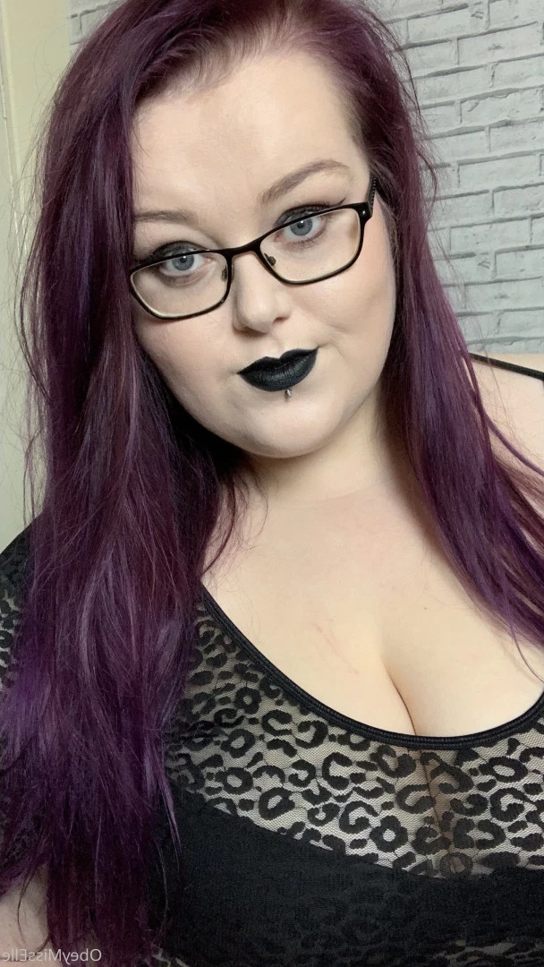 👑 Elle 👑 [ obeymisselle ] Onlyfans leaked photo 9759368 on Hotleaks.tv