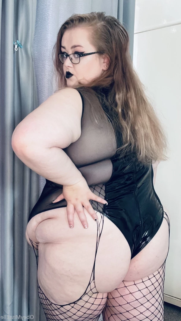 👑 Elle 👑 [ obeymisselle ] Onlyfans leaked photo 9760134 on Hotleaks.tv