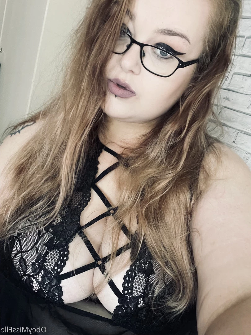 👑 Elle 👑 [ obeymisselle ] Onlyfans leaked photo 9760501 on Hotleaks.tv
