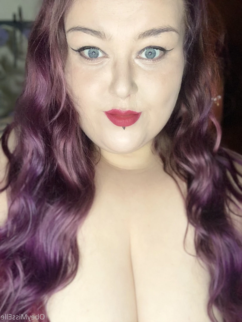 👑 Elle 👑 [ obeymisselle ] Onlyfans leaked photo 9760945 on Hotleaks.tv