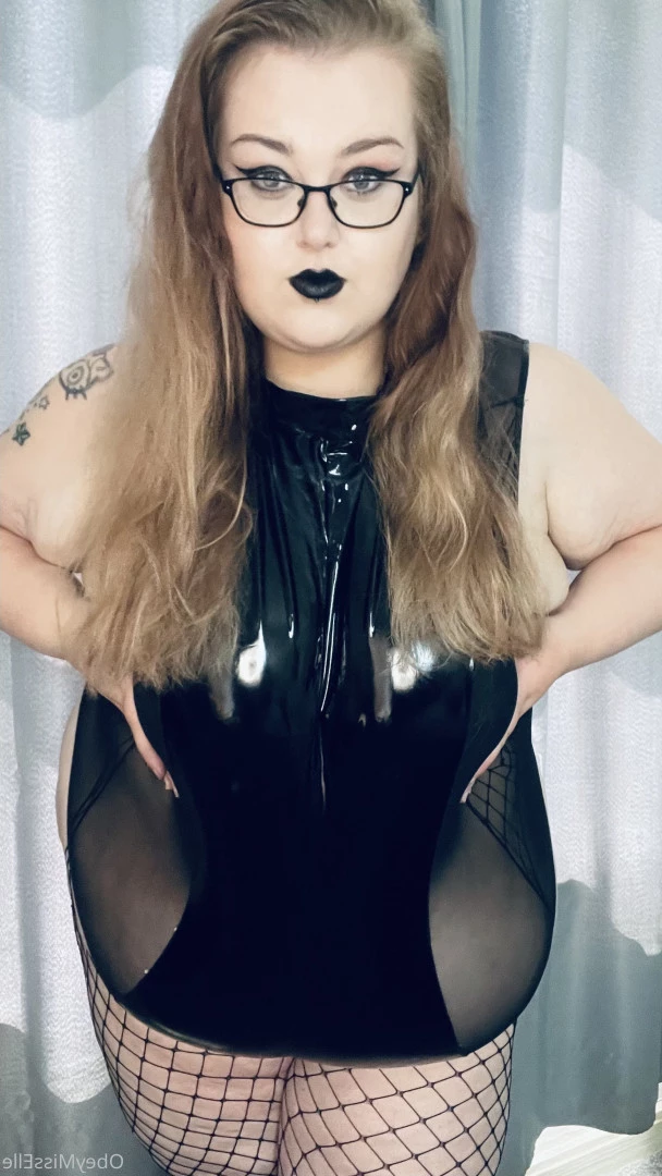👑 Elle 👑 [ obeymisselle ] Onlyfans leaked photo 9761555 on Hotleaks.tv