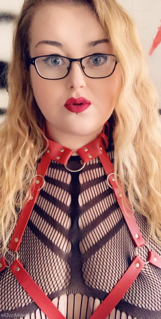 👑 Elle 👑 [ obeymisselle ] Onlyfans leaked photo 9763223 on Hotleaks.tv