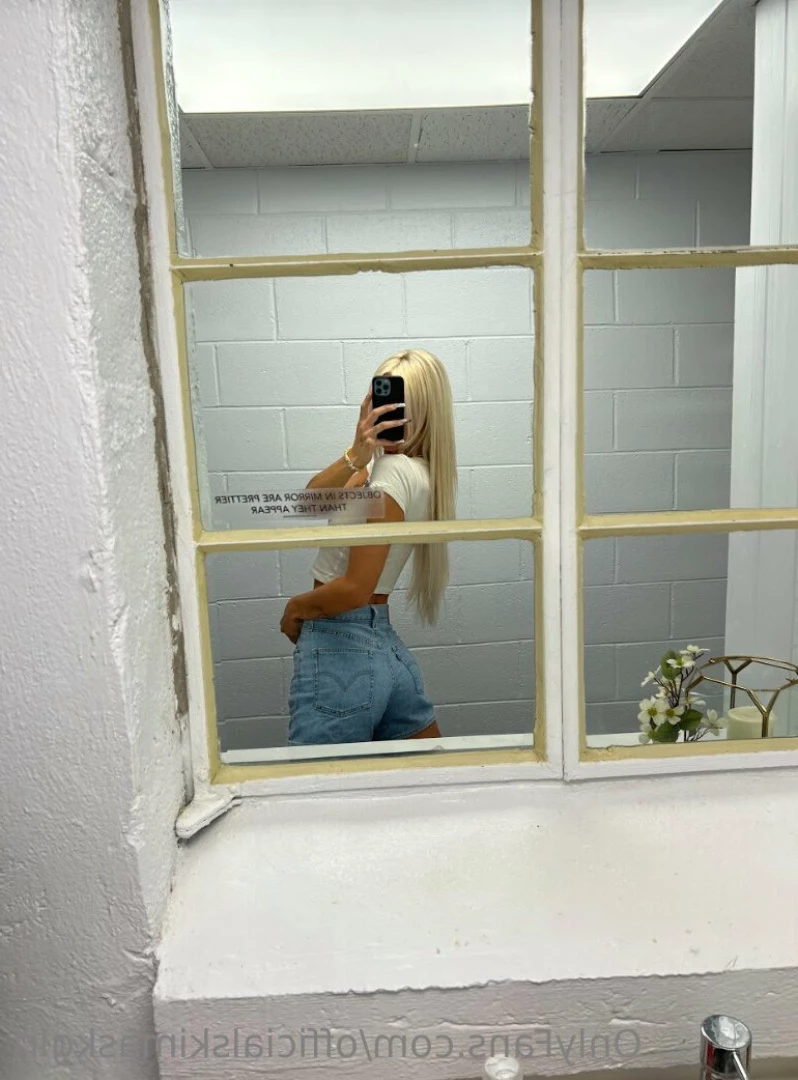 T H E  S K I  M A S K  G I R L [ officialskimaskgirl ] Onlyfans leaked photo 9349574 on Hotleaks.tv