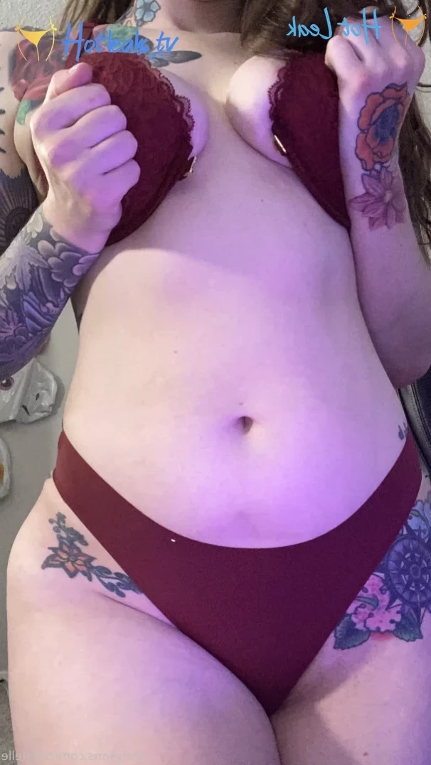 oftenelle Onlyfans leaked photo 12958946 on Hotleaks.tv
