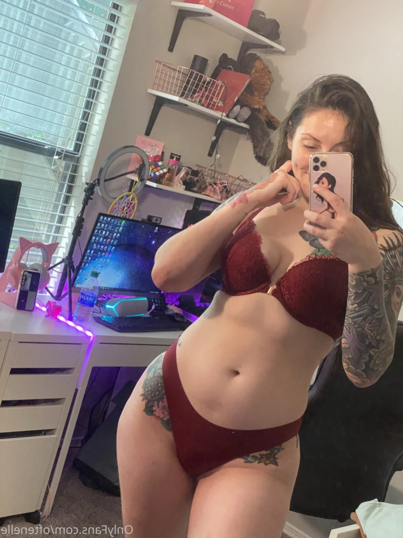 oftenelle Onlyfans leaked photo 13444583 on Hotleaks.tv