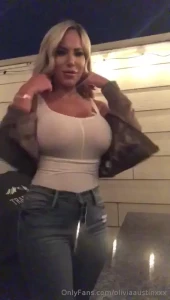 Olivia Austin [ oliviaaustinxxx ] Onlyfans leaked video 8860231 on Hotleaks.tv