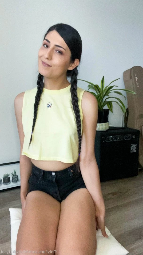 Ella [ ellaisakittycat ] Onlyfans leaked photo 342652 on Hotleaks.tv